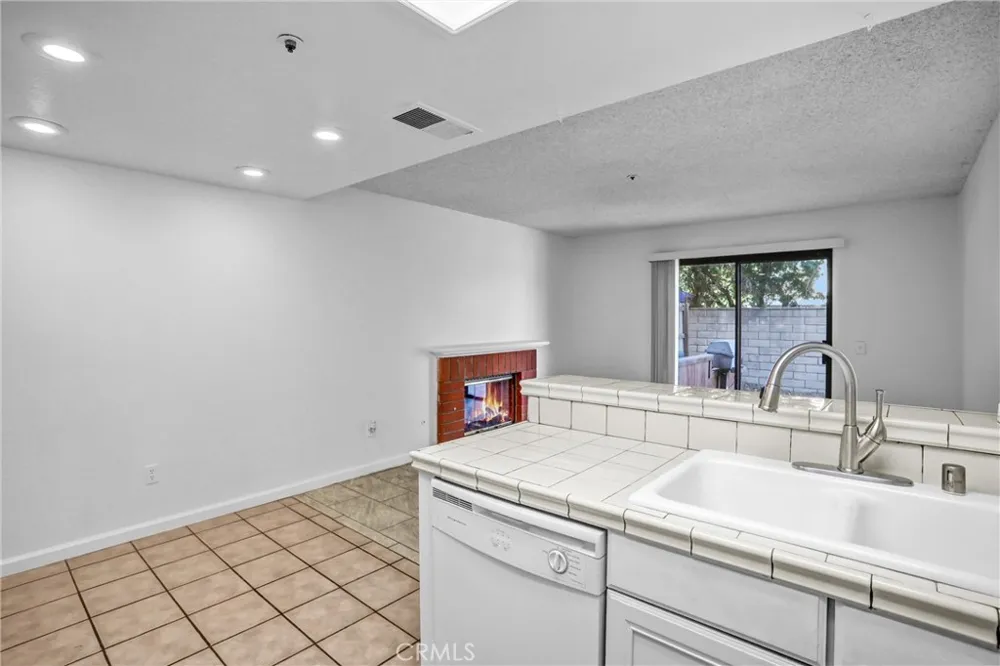 6565 Sonoma Avenue Fontana, CA 92336