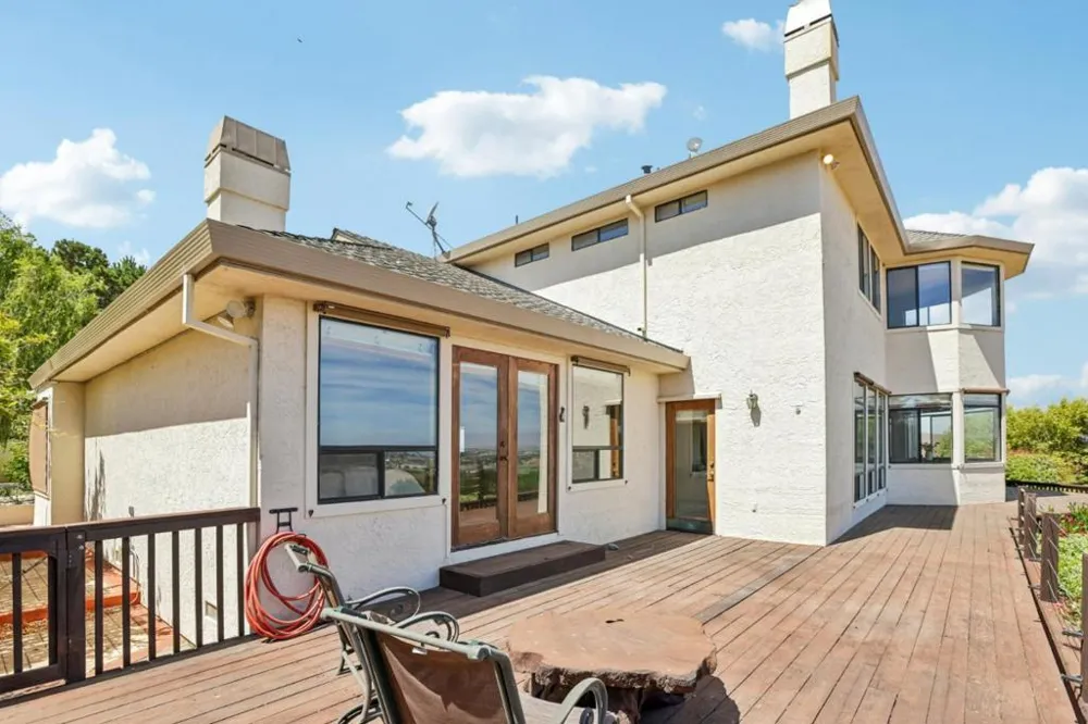 275 Nicholson Drive Hollister, CA 95023