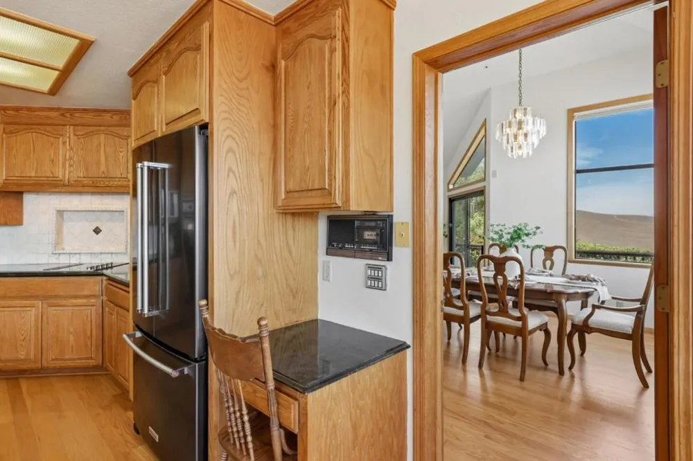 275 Nicholson Drive Hollister, CA 95023