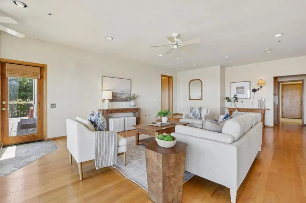 275 Nicholson Drive Hollister, CA 95023