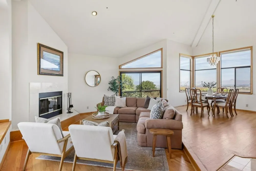 275 Nicholson Drive Hollister, CA 95023