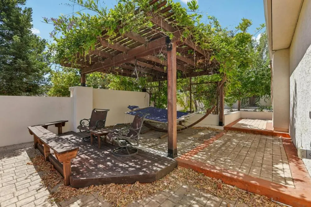 275 Nicholson Drive Hollister, CA 95023