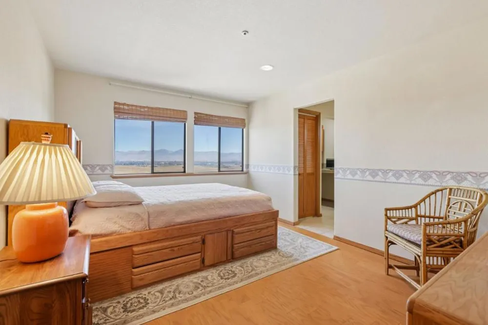 275 Nicholson Drive Hollister, CA 95023