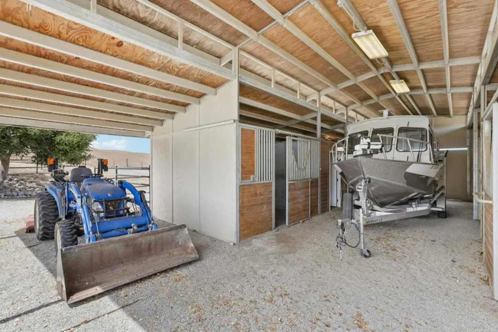 275 Nicholson Drive Hollister, CA 95023
