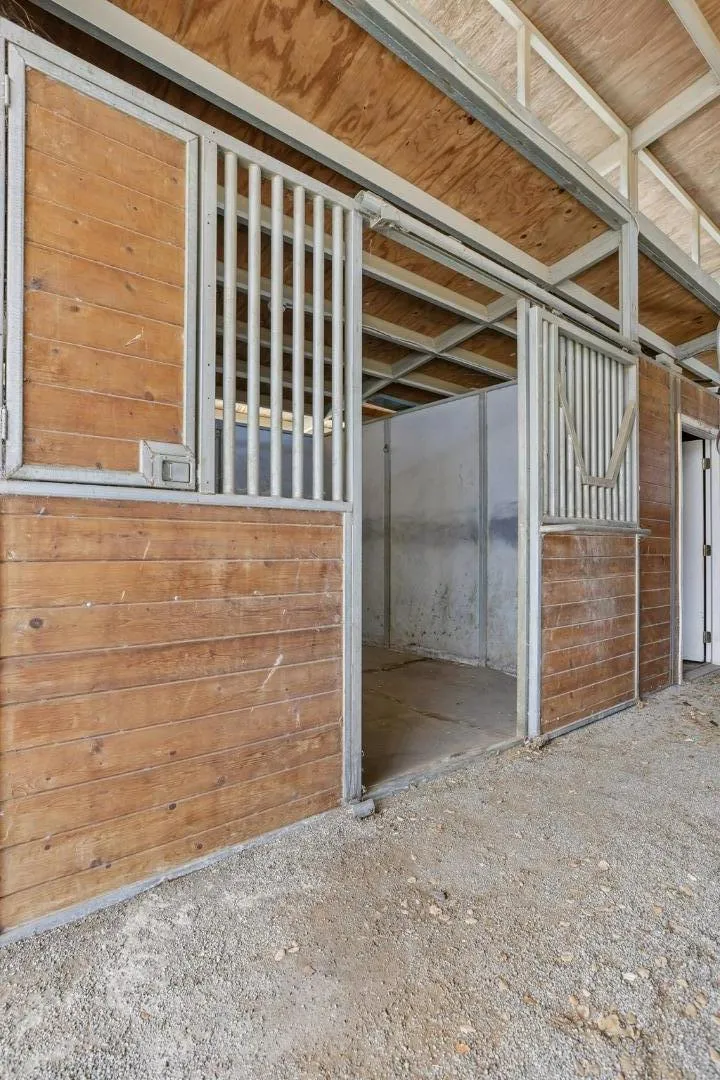 275 Nicholson Drive Hollister, CA 95023