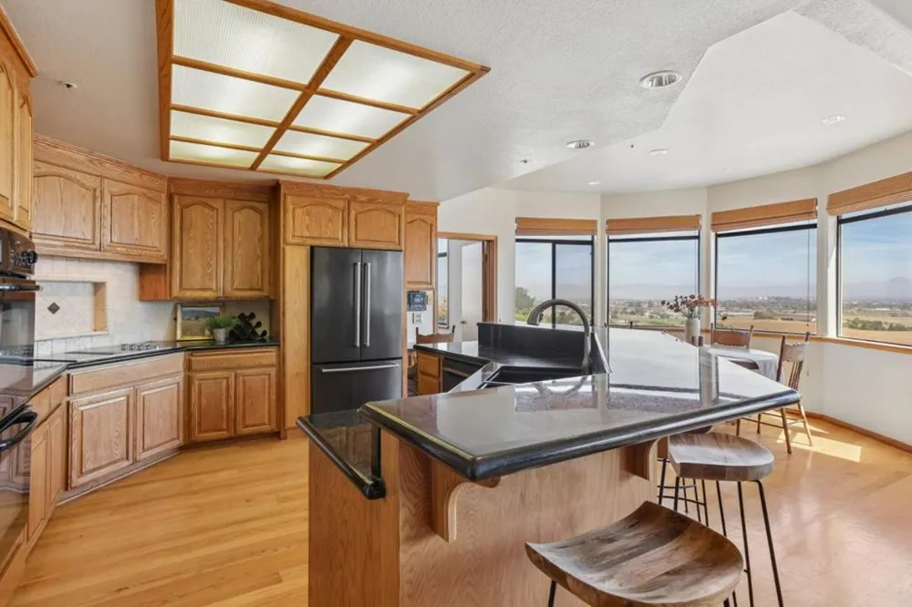 275 Nicholson Drive Hollister, CA 95023