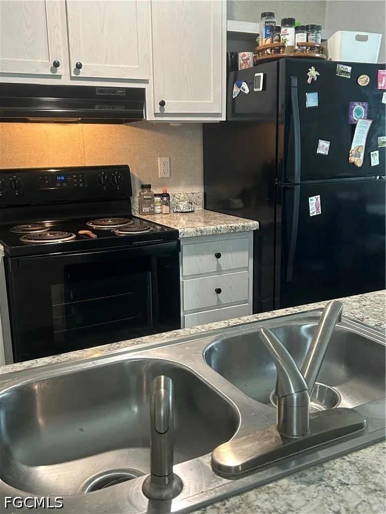 Address Not Shown Fort Myers, FL 33908