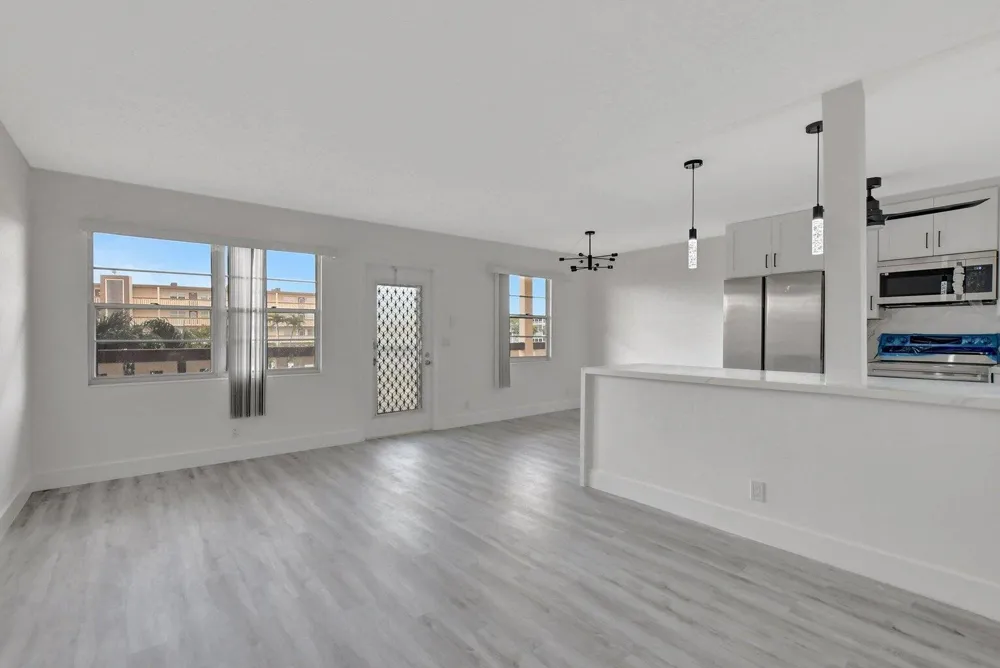 2053 Wolverton C Boca Raton, FL 33434