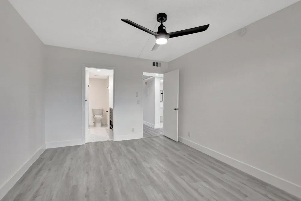2053 Wolverton C Boca Raton, FL 33434