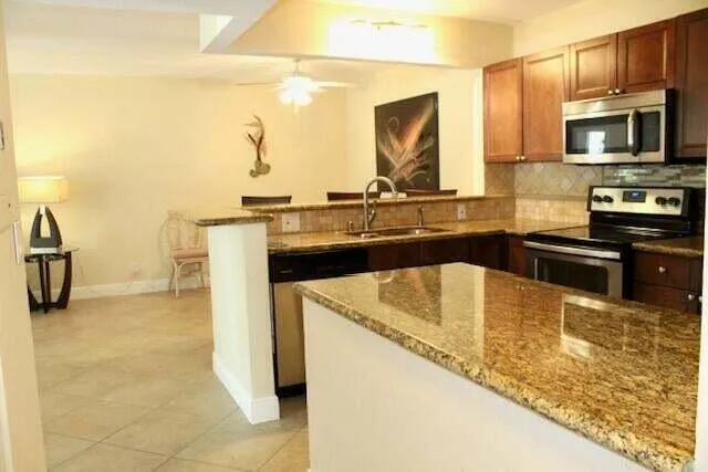6436 CHASEWOOD DRIVE #B Jupiter, FL 33458