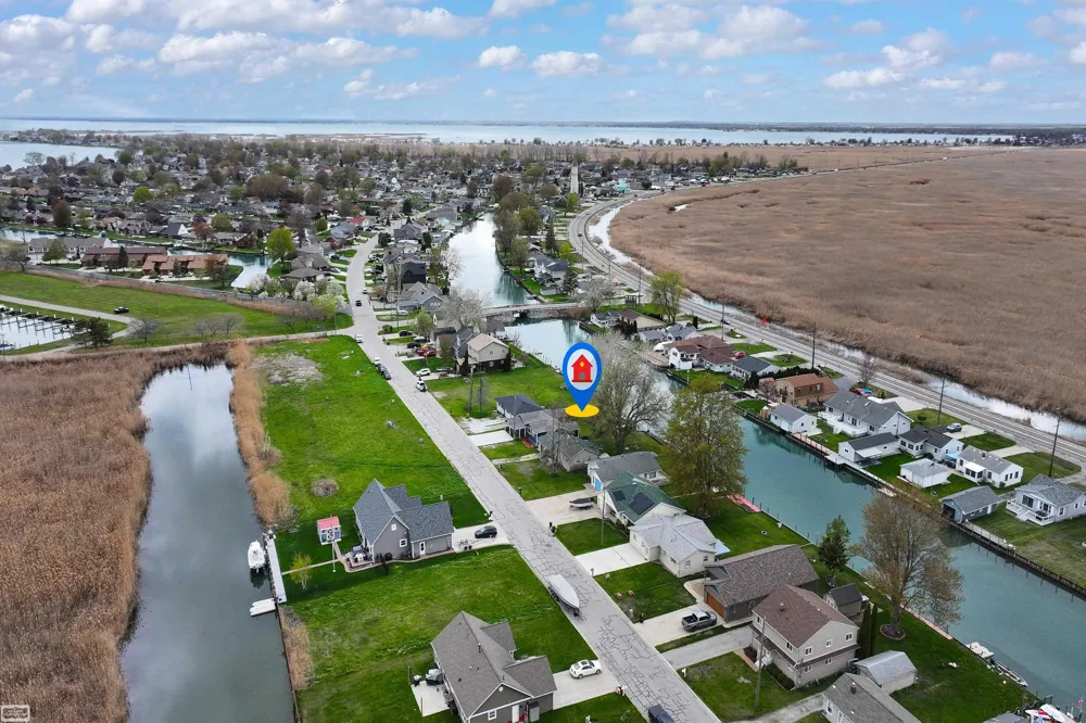6334 Marina Drive Clay Township, MI 48001