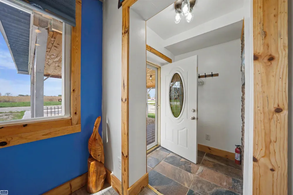 6334 Marina Drive Clay Township, MI 48001
