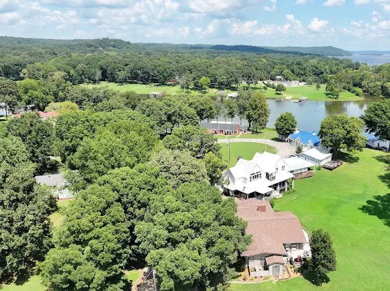 1192 Eva Harbor Rd Eva, TN 38333
