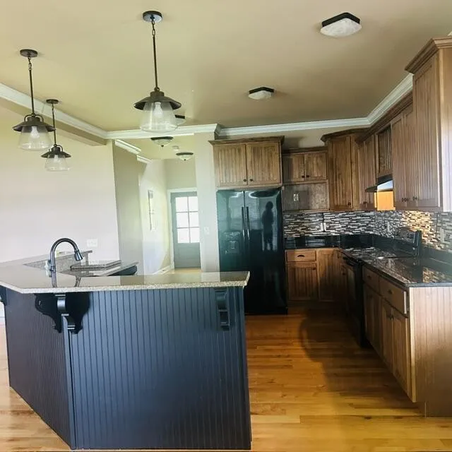 1192 Eva Harbor Rd Eva, TN 38333
