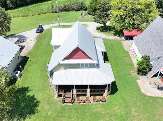 1192 Eva Harbor Rd Eva, TN 38333
