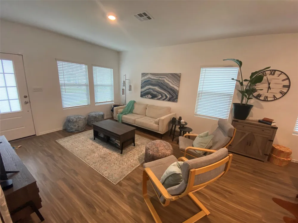 1340 Weatherford Lane Leander, TX 78641