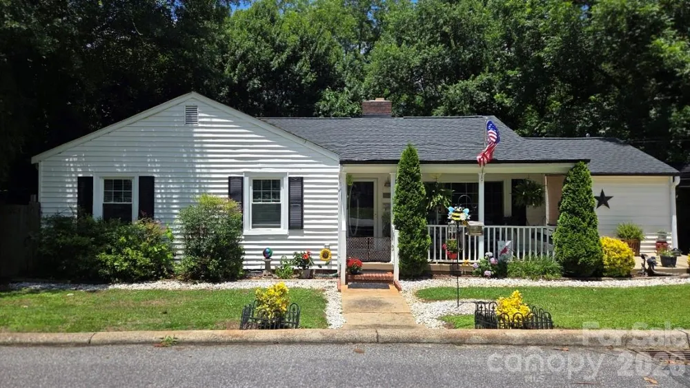 809 Alexander Street Lincolnton, NC 28092