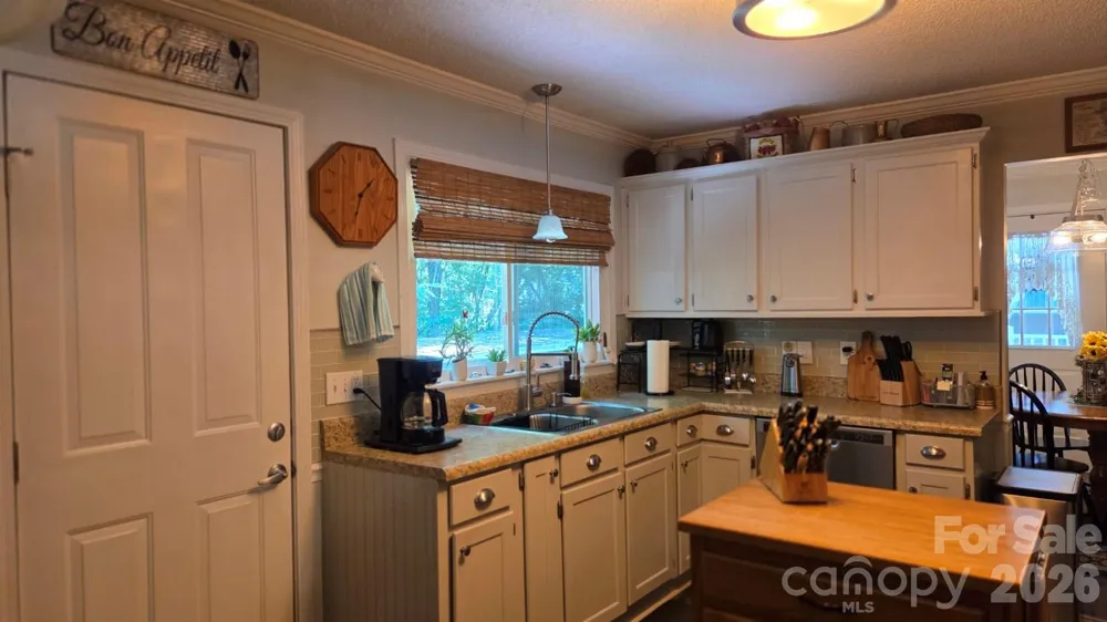 809 Alexander Street Lincolnton, NC 28092