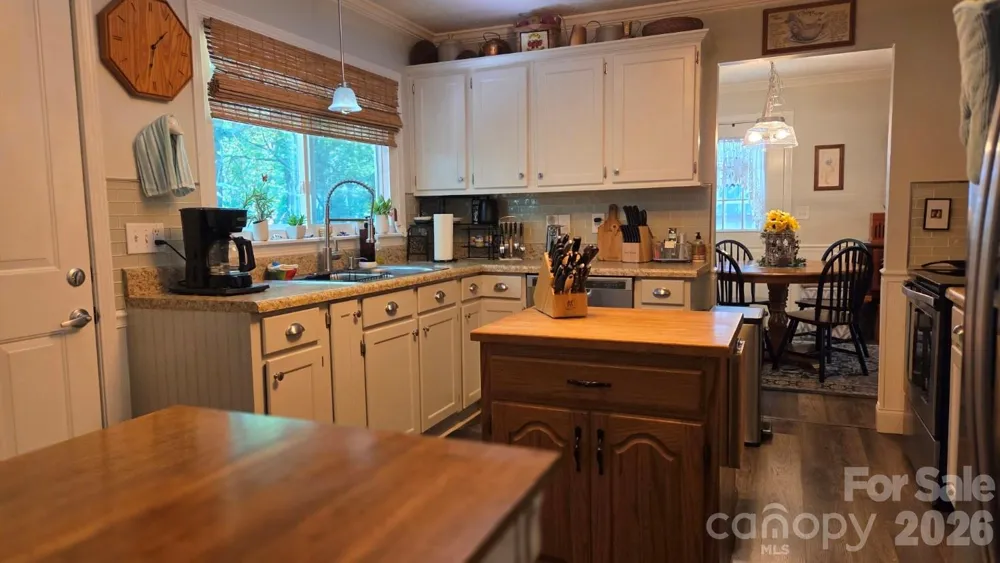 809 Alexander Street Lincolnton, NC 28092