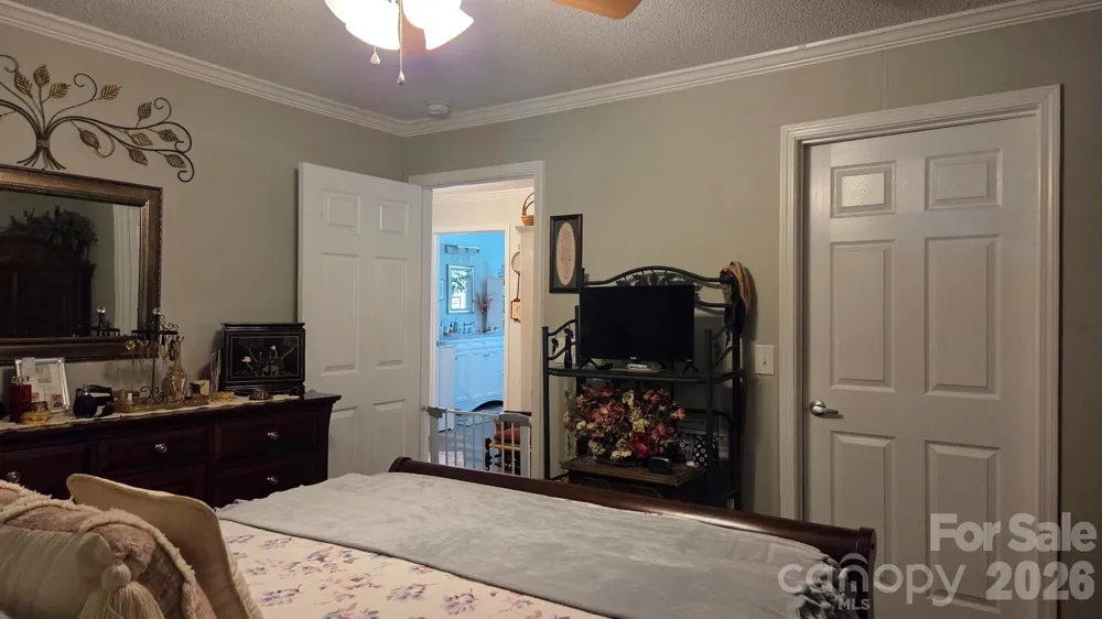 809 Alexander Street Lincolnton, NC 28092