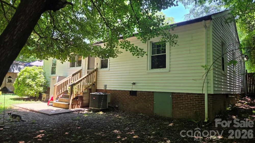 809 Alexander Street Lincolnton, NC 28092