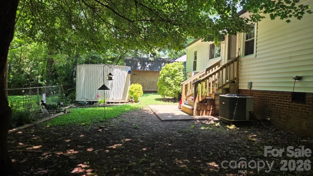 809 Alexander Street Lincolnton, NC 28092