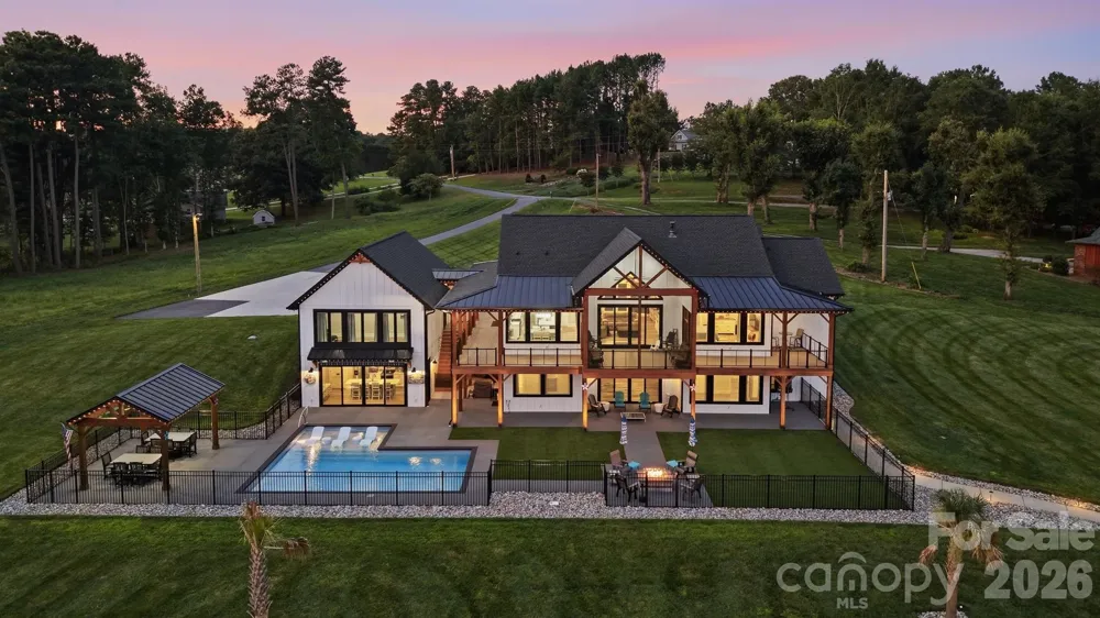 698 Sam Poole Lane Taylorsville, NC 28681