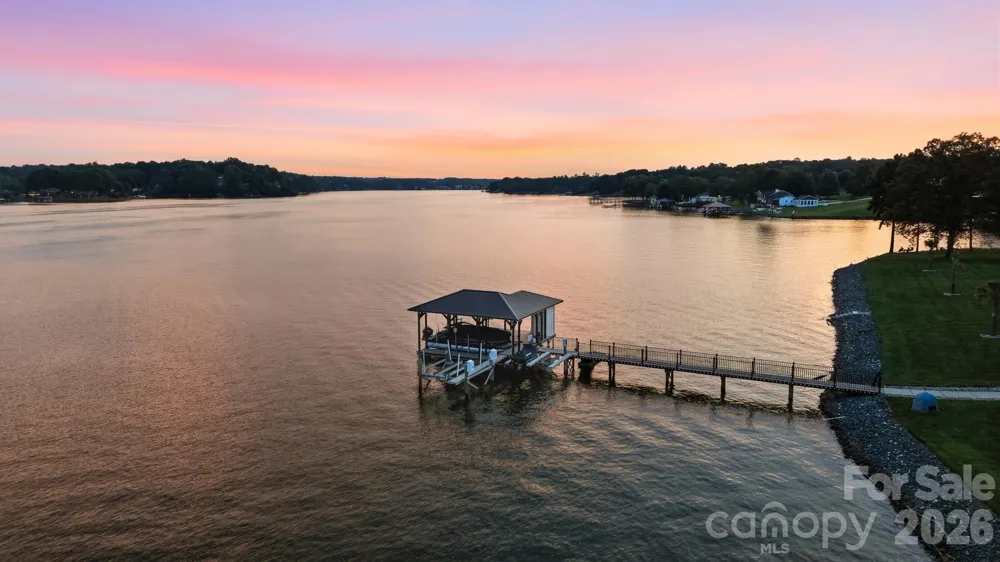 698 Sam Poole Lane Taylorsville, NC 28681