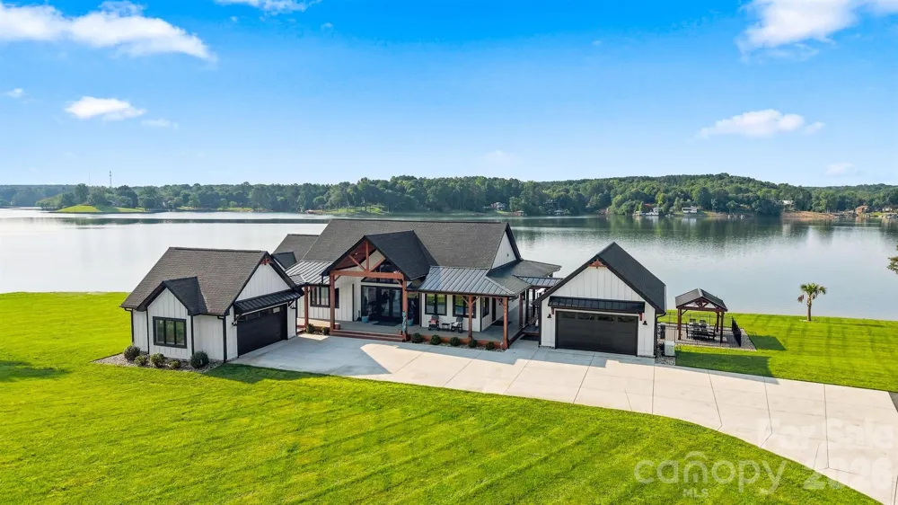 698 Sam Poole Lane Taylorsville, NC 28681