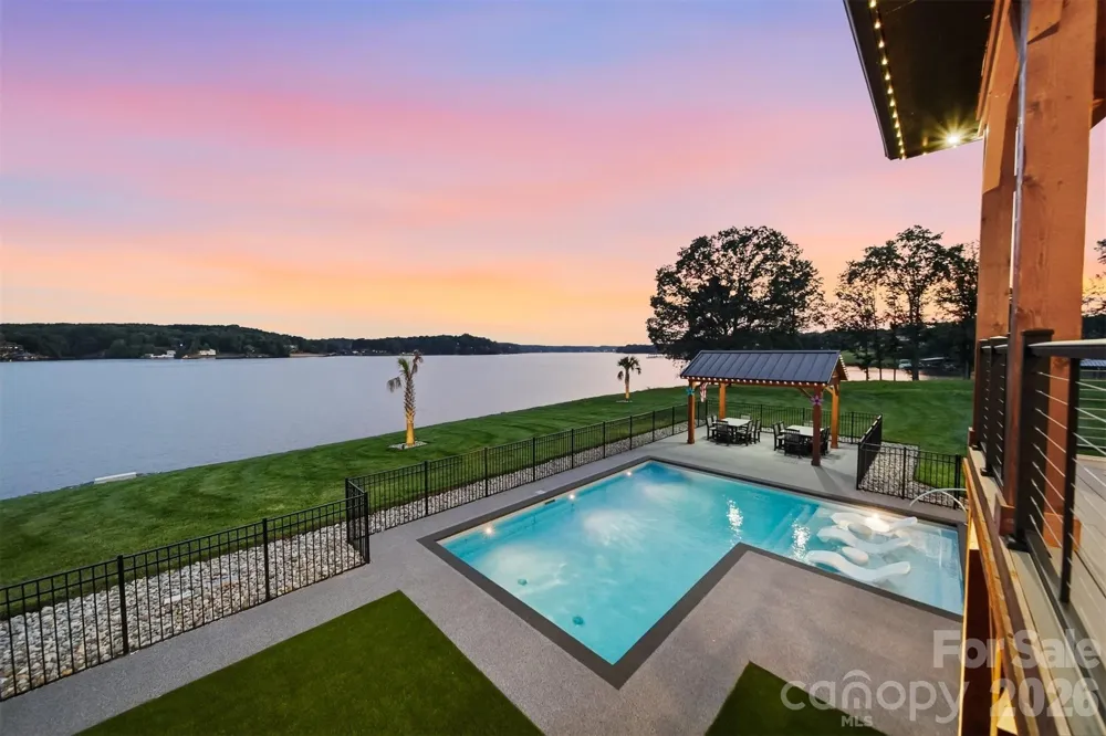 698 Sam Poole Lane Taylorsville, NC 28681
