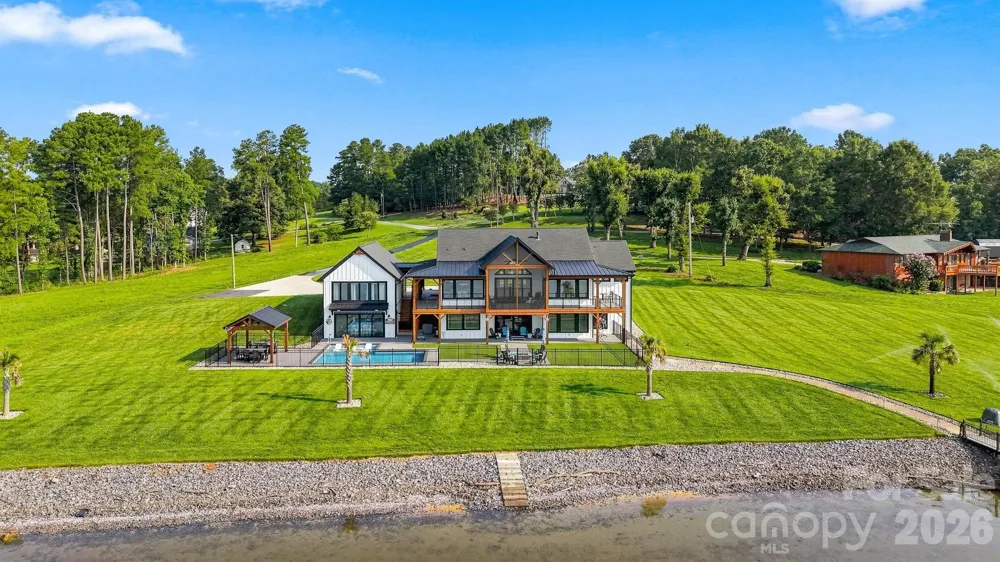 698 Sam Poole Lane Taylorsville, NC 28681