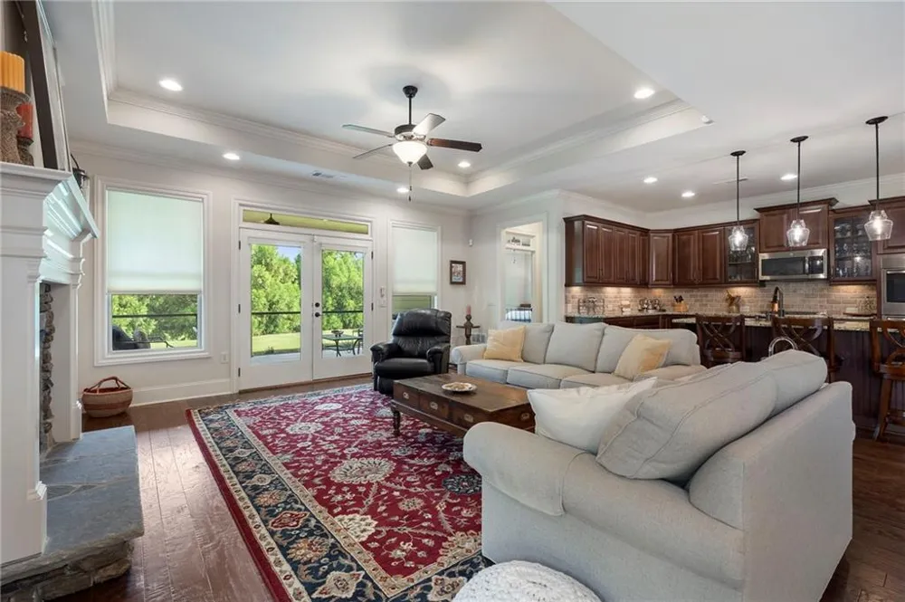 119 Clover Way Woodstock, GA 30188