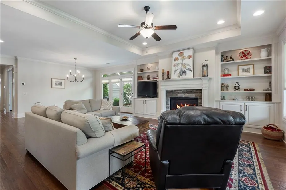 119 Clover Way Woodstock, GA 30188