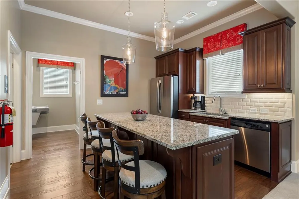 119 Clover Way Woodstock, GA 30188
