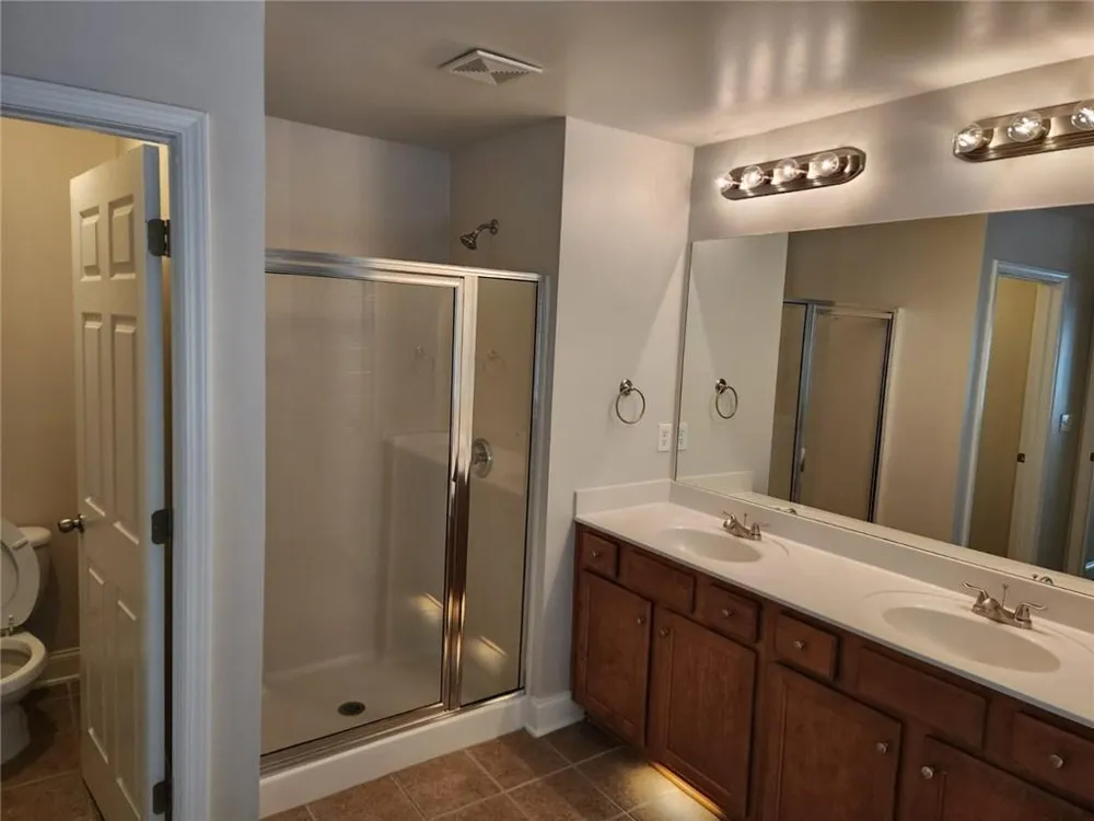 465 Roland Manor Drive Dacula, GA 30019