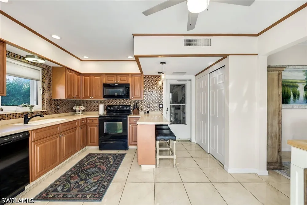 Willow Court Marco Island, FL 34145