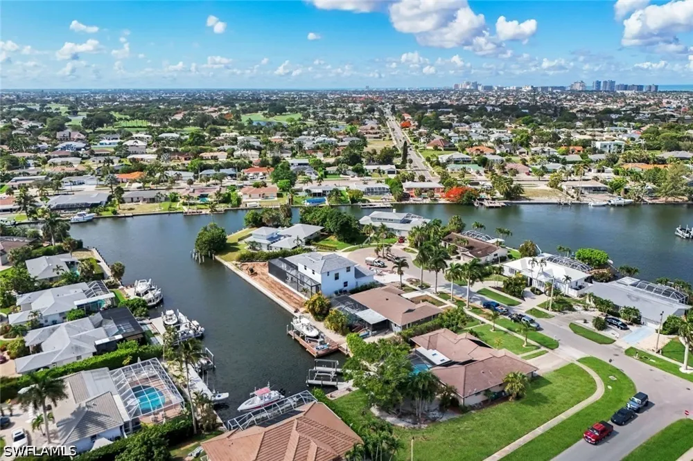 Willow Court Marco Island, FL 34145