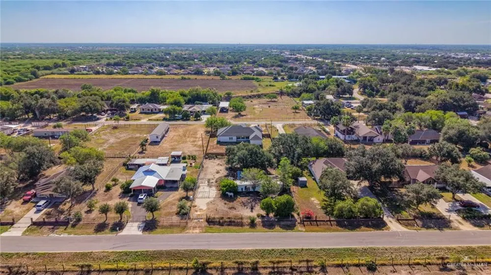 8606 Doolittle Road Edinburg, TX 78542