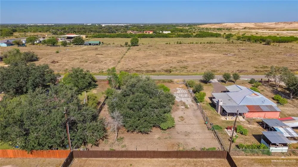 8606 Doolittle Road Edinburg, TX 78542