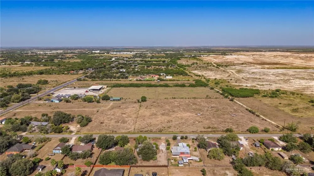 8606 Doolittle Road Edinburg, TX 78542
