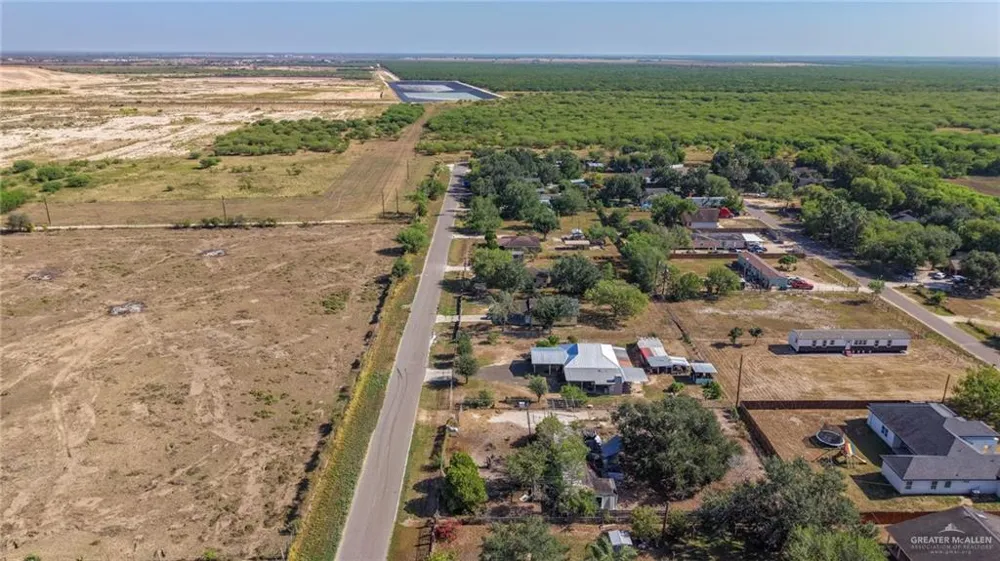 8606 Doolittle Road Edinburg, TX 78542