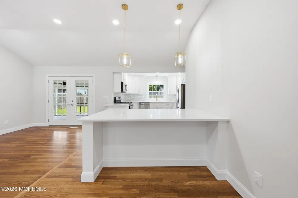 312 Edgemoor Road Belford, NJ 07718