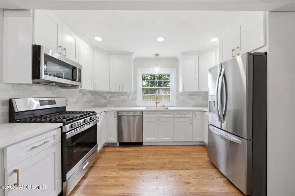 312 Edgemoor Road Belford, NJ 07718