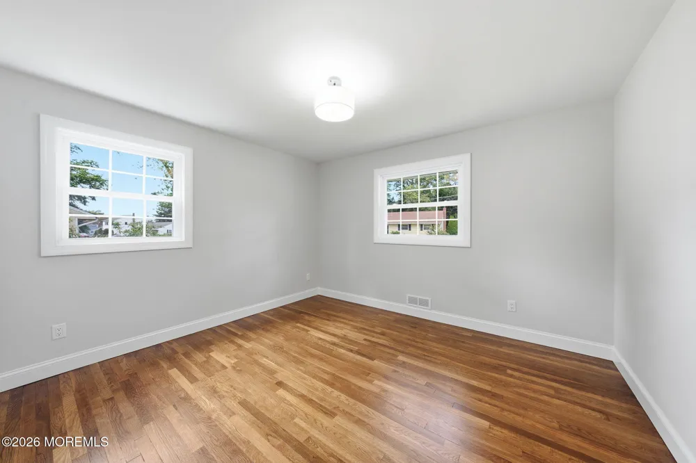 312 Edgemoor Road Belford, NJ 07718