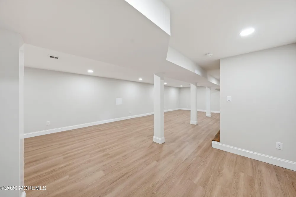 312 Edgemoor Road Belford, NJ 07718