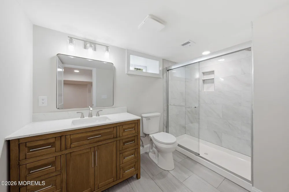 312 Edgemoor Road Belford, NJ 07718