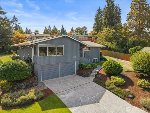 1040 Rosewood Lane