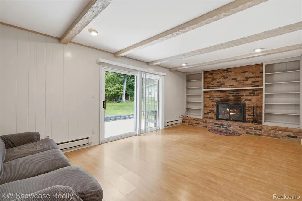 7125 Ridgewood Road Springfield Charter Township, MI 48346