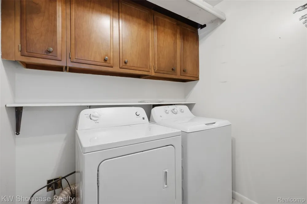 7125 Ridgewood Road Springfield Charter Township, MI 48346