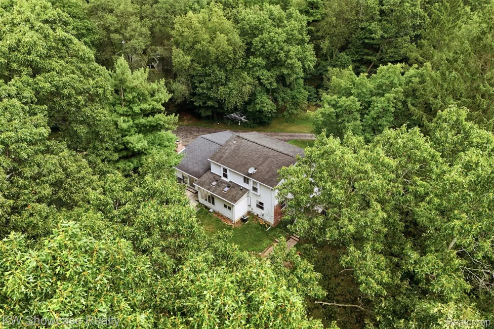 7125 Ridgewood Road Springfield Charter Township, MI 48346